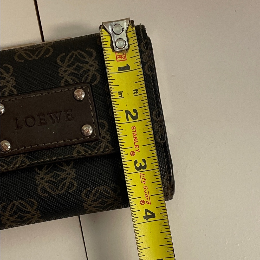 Authentic Loewe Anagram Trifold Wallet kiss-lock closure - Picture 14 of 15